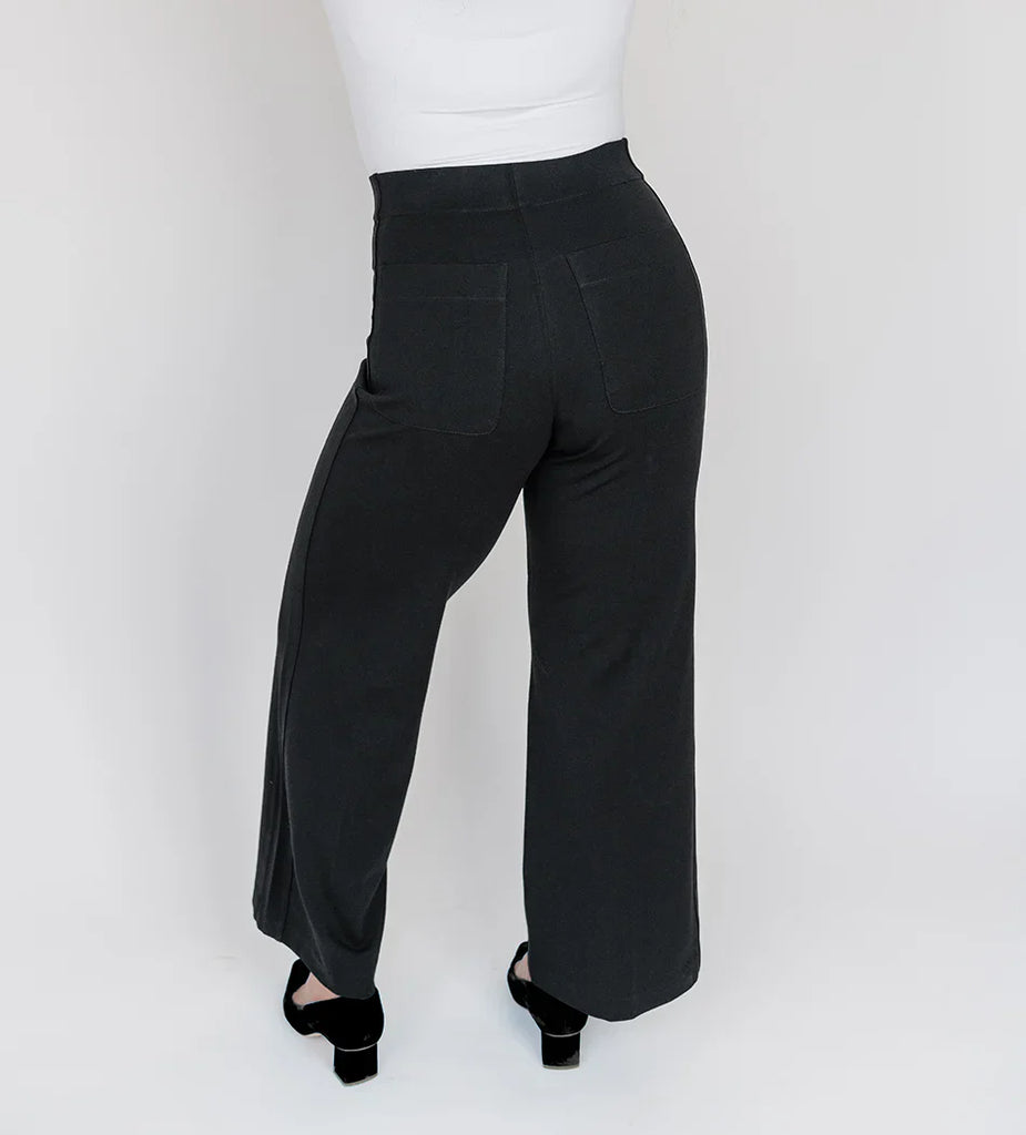 The Perfect Pants for Hospitality Jobs: Affordable Style for Every Team Member