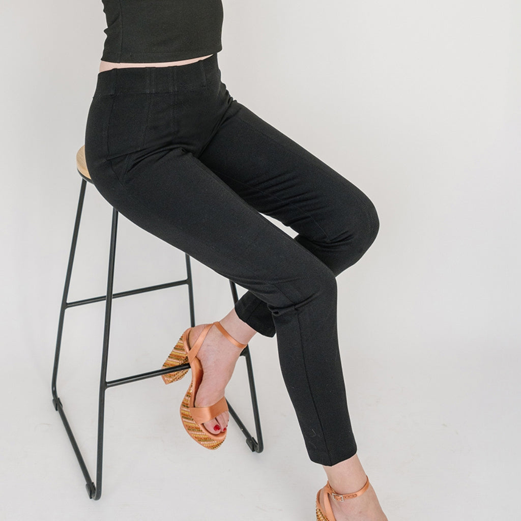 Simplify Your Morning: Stress-Free Dressing with Ponte Pants